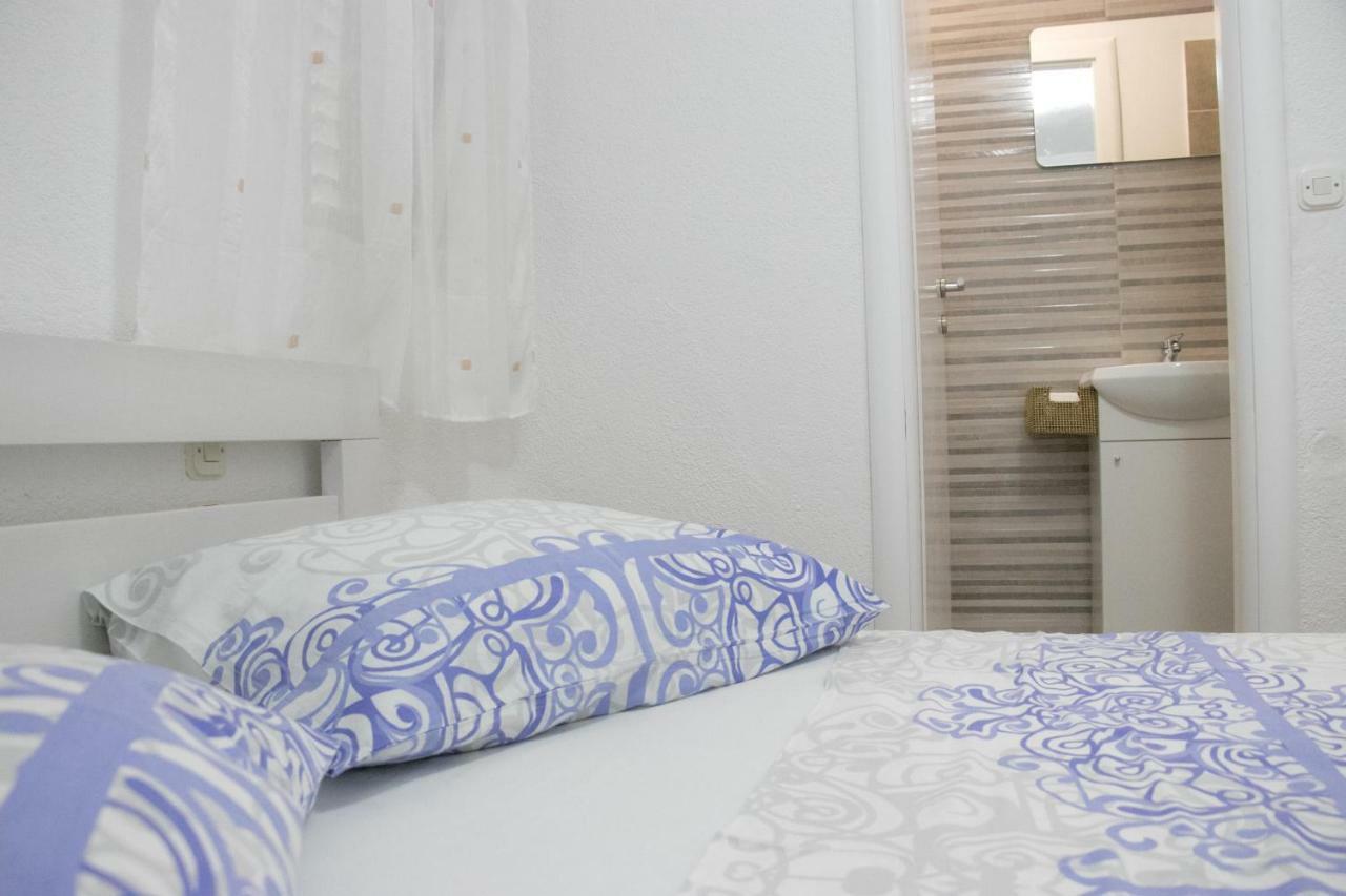 Apartment Lorena Sevid ภายนอก รูปภาพ