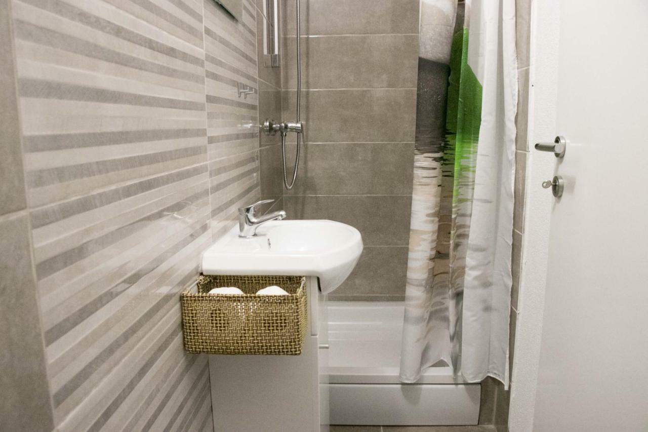 Apartment Lorena Sevid ภายนอก รูปภาพ